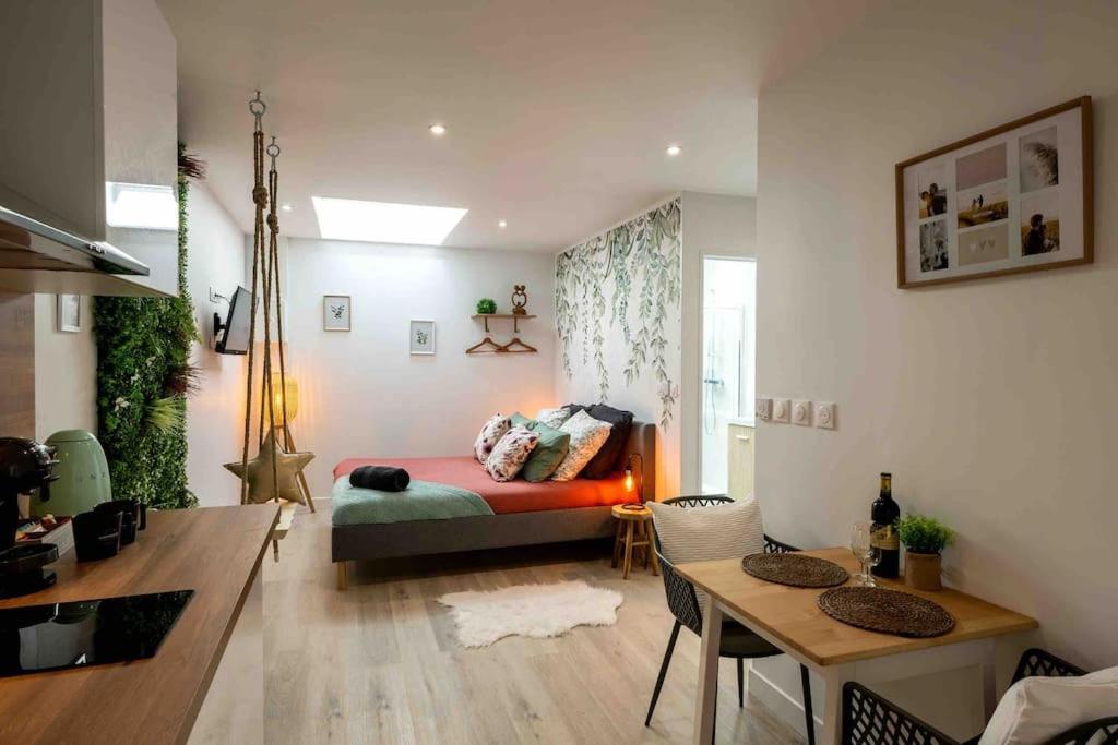 Love Room Et Spa - Le Cocon Aubie-et-Espessas Extérieur photo
